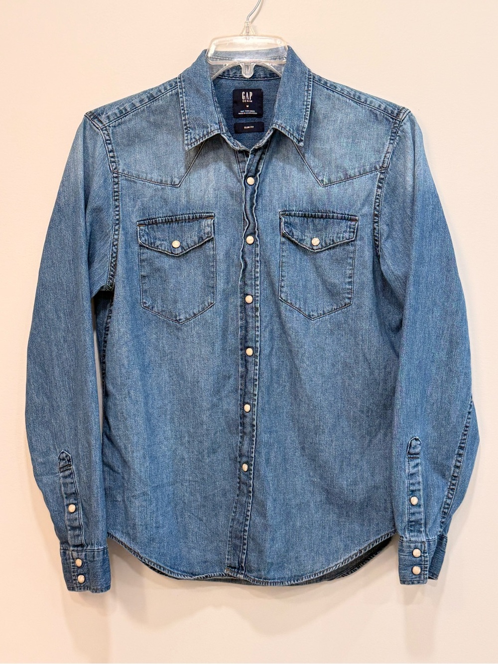 GAP Men's Light Blue Denim Western Pearl Snap Down Shirt Like New Classic Layer